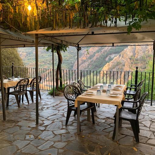 Kampaoh Sierra Nevada Hotel Güéjar Sierra Eksteriør billede